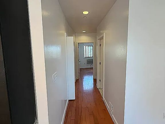 5th image of 536 Kappock St APT 3W