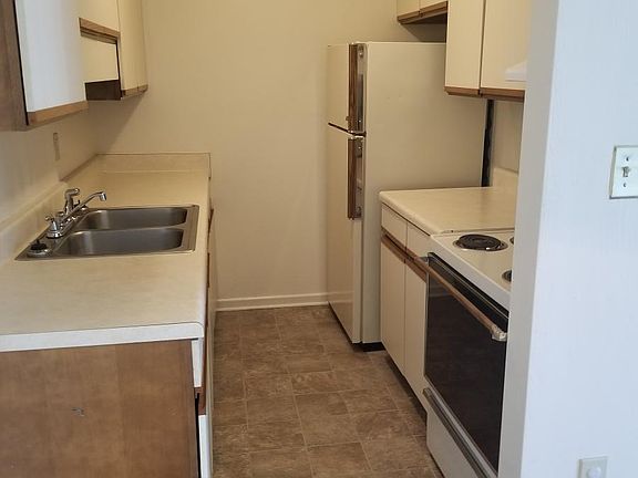 5th image of 853 E Washington Avenue # Fl 3rd