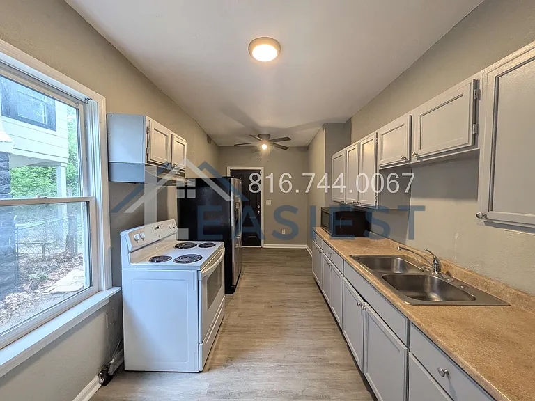 4141 Forest Ave — Photo 5
