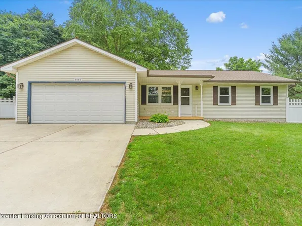 3445 Dorothy Ln, Williamston, MI 48895