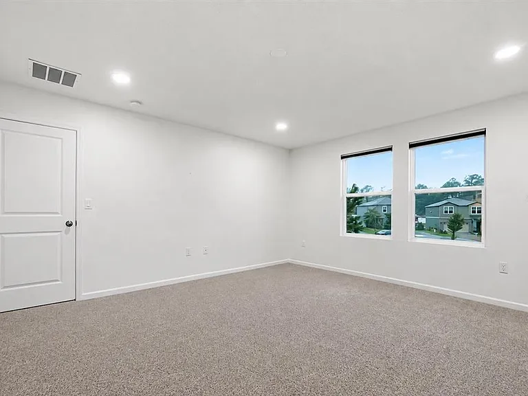2270 Hemingway Cir — Photo 11