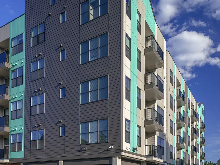 Oak Street Lofts — Photo 14