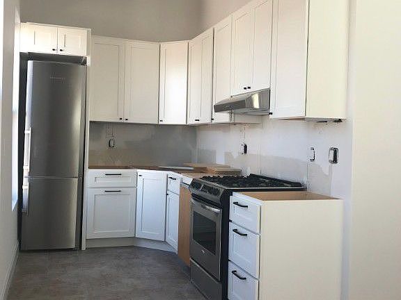 4th image of 309 20th St APT 3