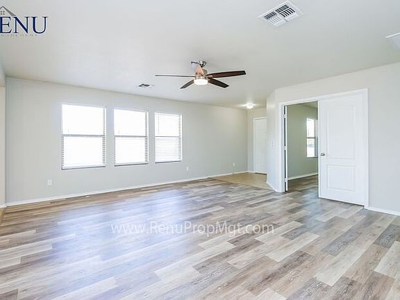 5th image of 1877 W Greenway Ln