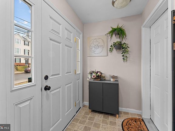2nd image of 20 N School Ln
