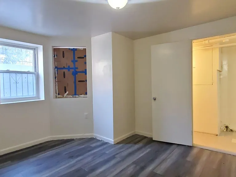 2106 Arthur Ave #LL — Photo 2