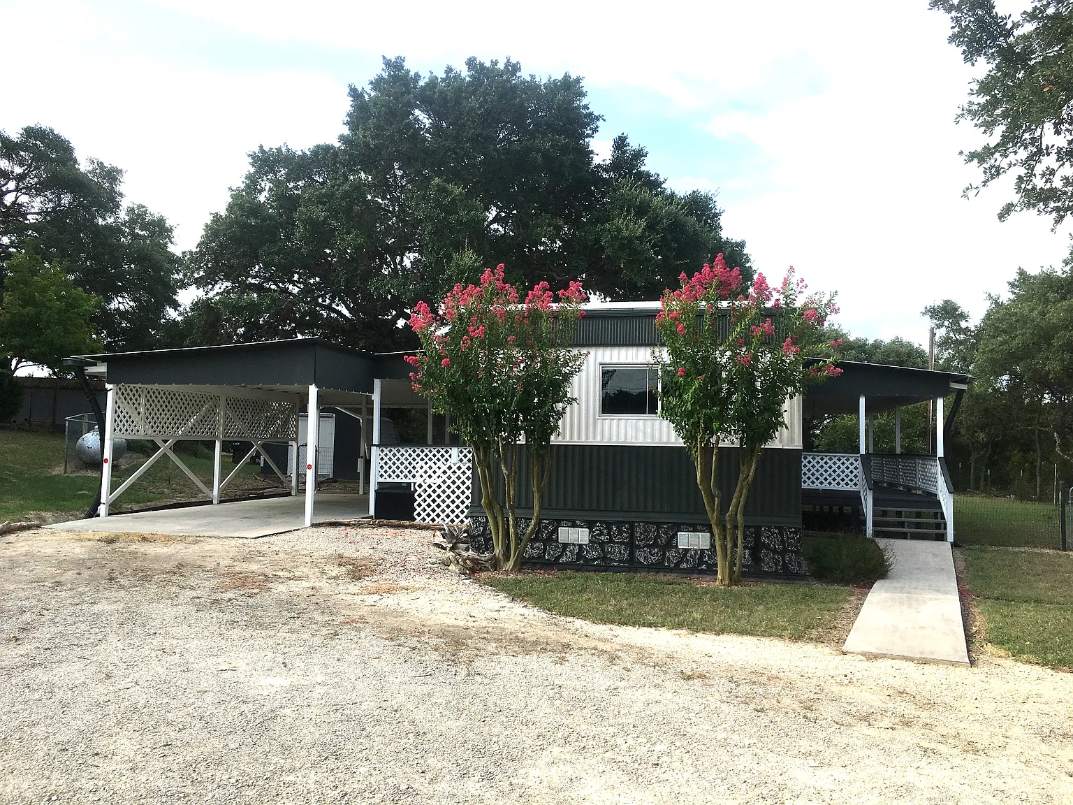 431 Cedar Shrs — Photo 2