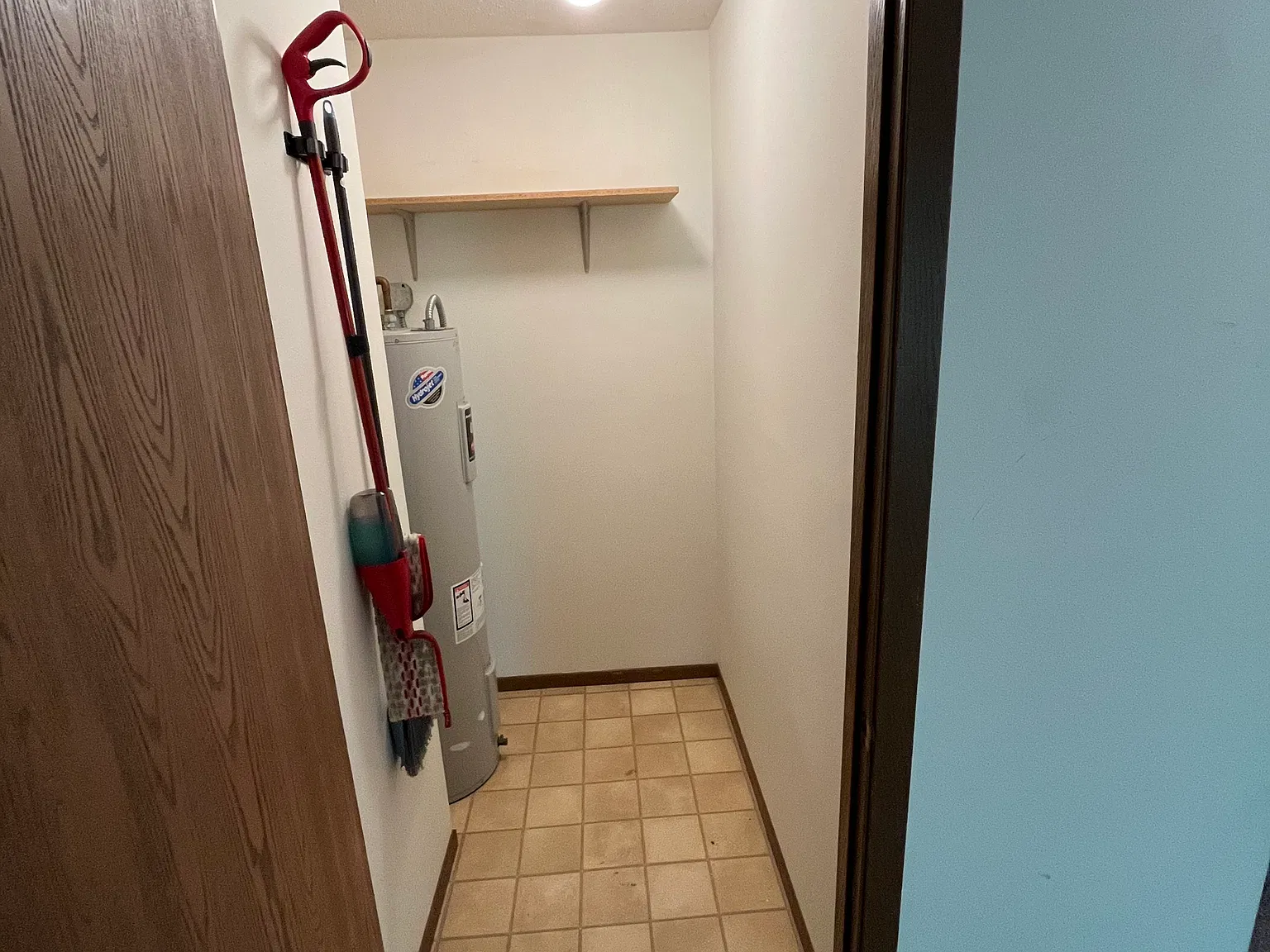 Braund Street Apartment — Photo 4