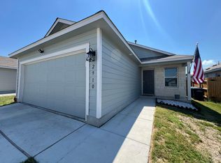 2910 Charpak Dr, Converse, TX 78109