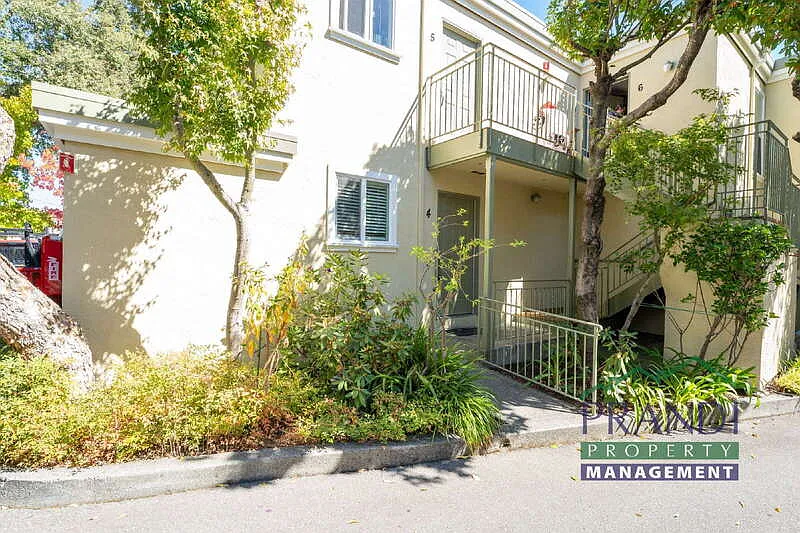 1 bed, 1.0 bath, 450 sqft, $2,345 — Photo 1