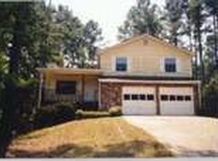 383 Scenic Ln, Auburn, GA 30011