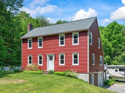 3 Hayes Pond Cir, Charlton, MA, 01507
