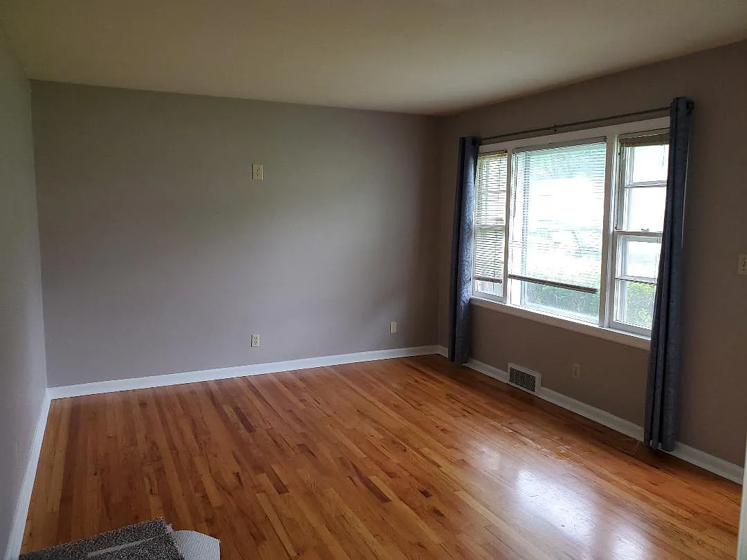 2 bed, 784 sqft, $1,585 — Photo 3