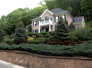 490 Copper Ridge Rd, Southington, CT 06489