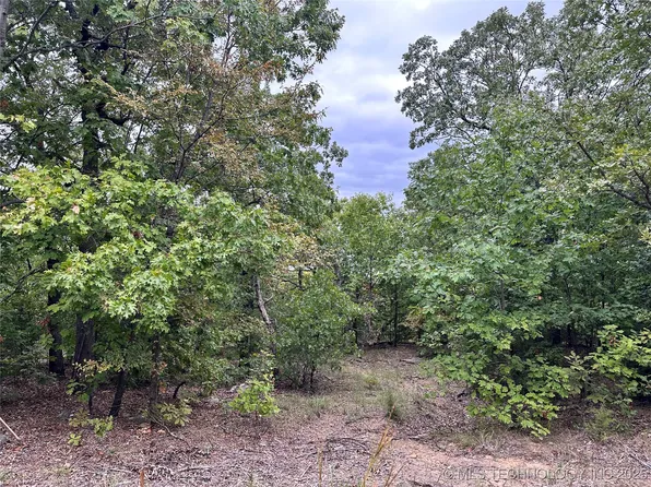 Hunter Rd, Stigler, OK 74462
