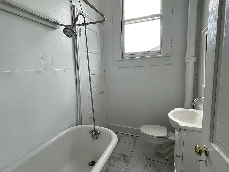 3936 Prytania St — Photo 7