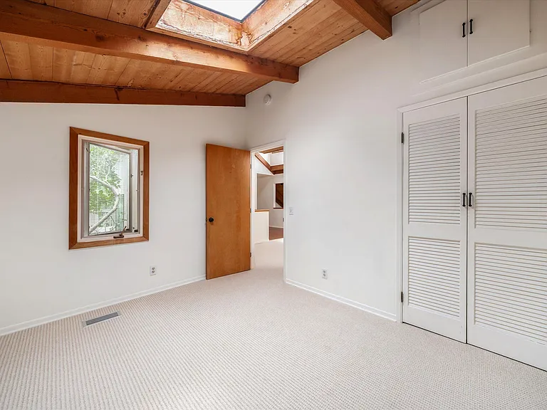 1539 Miramar Ln — Photo 14