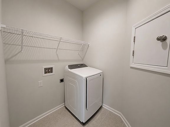 5th image of 929 Destiny Dr