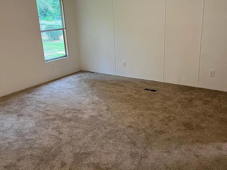 Garden Lake Dr — Photo 11