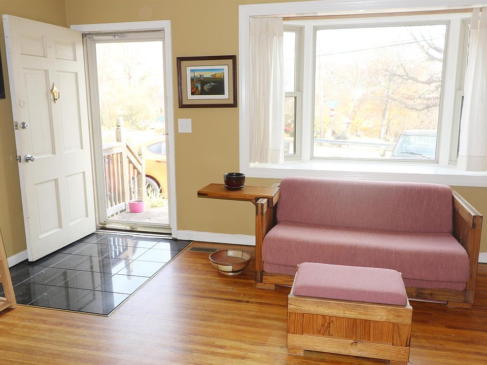 1st image of 3012 Ironwood Dr