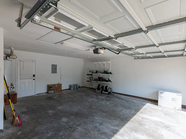 4126 Silver Fox Ct — Photo 33