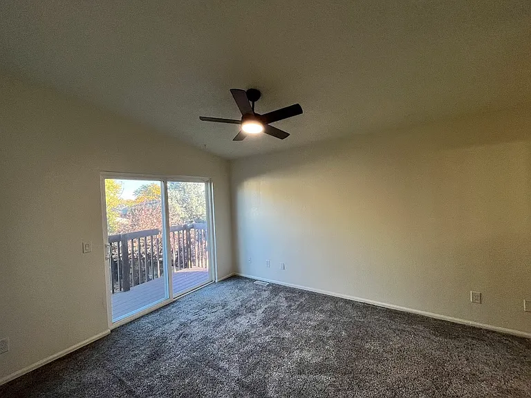 12504 Forest St — Photo 10