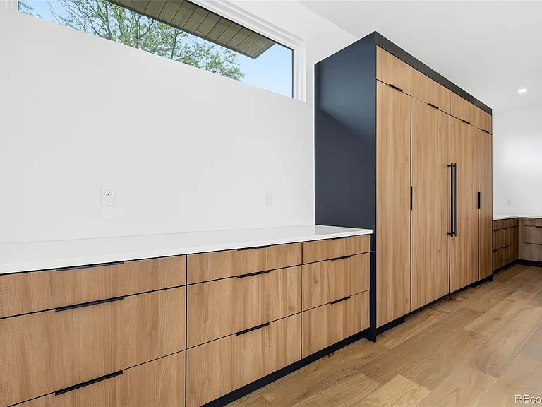 267 S Clermont St — Photo 15