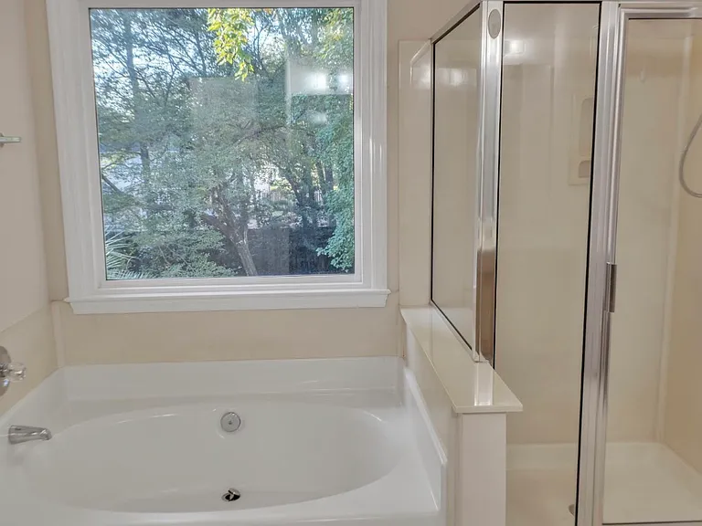 207 Essex Dr — Photo 19