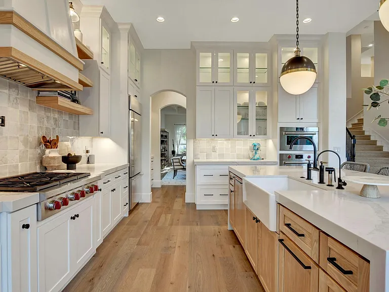 308 Round Stone Ct — Photo 3