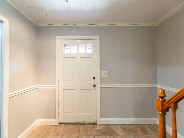 2446 Lehaven Dr — Photo 2
