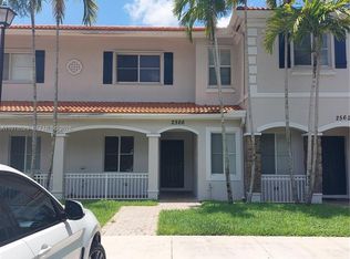 2566 SW 82nd Ave #104, Hollywood, FL 33025