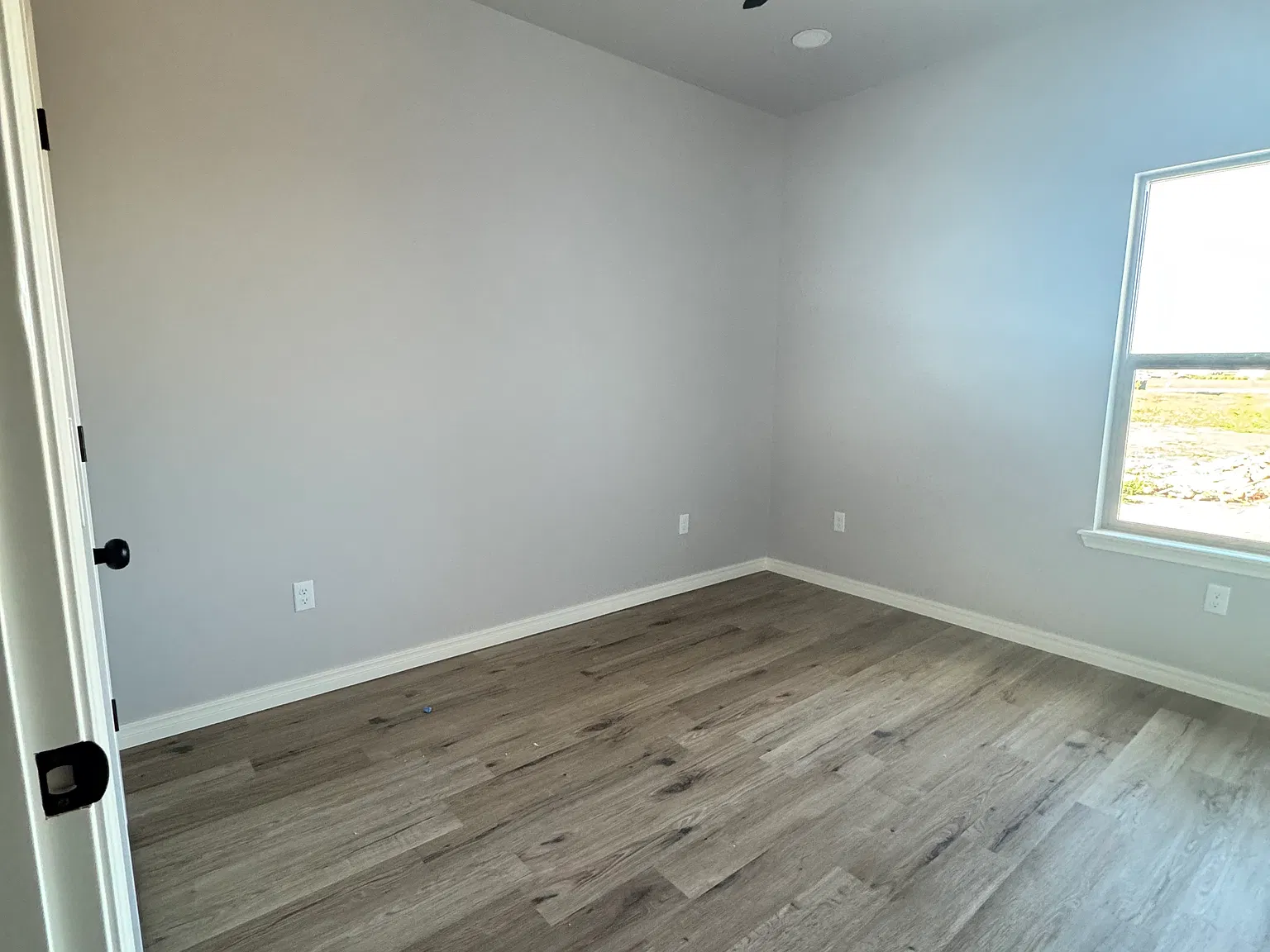 3 bed, 1600 sqft, $2,250 — Photo 3