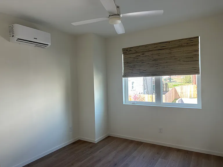 105 E Oldham Ave #104 — Photo 13