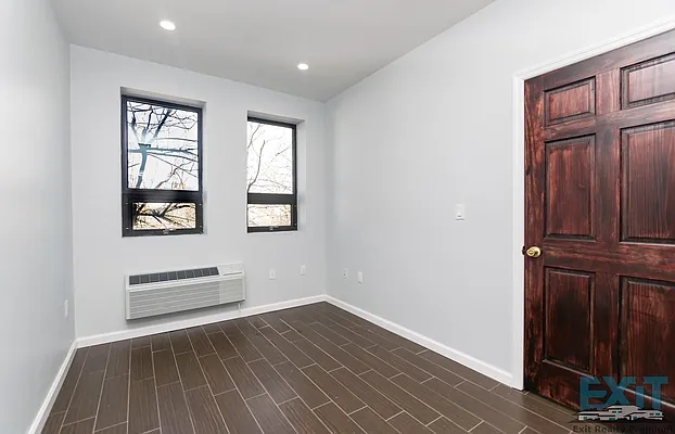 Rented by EXIT Realty Premium | media 21