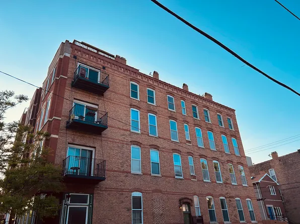 (undisclosed Address), Chicago, IL 60642
