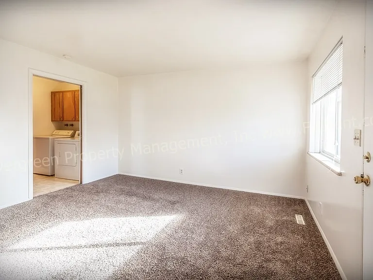 309 N Shields — Photo 12