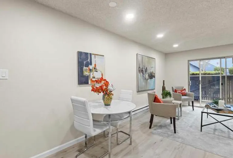 121 Piccadilly Pl #A — Photo 5