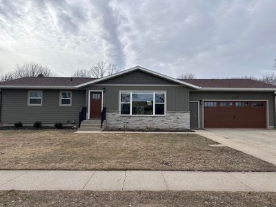 1725 Riverview Dr, Huron, SD, 57350