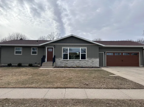 1725 Riverview Dr, Huron, SD 57350