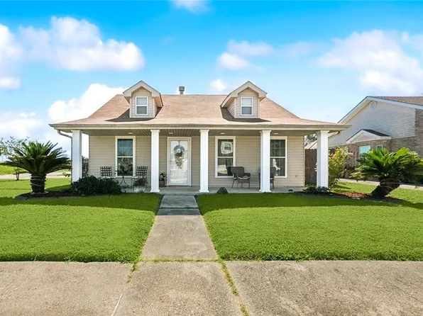3421 Moss Ln, Violet, LA 70092