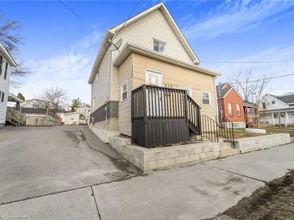 429 5th St E, Cornwall, ON K6H 2M4