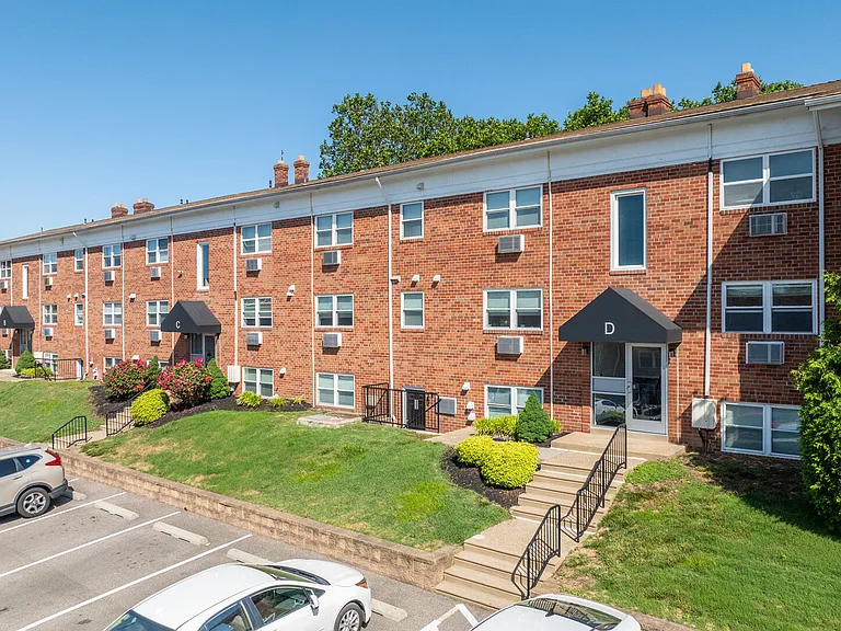 Rock Hill Apartments — Photo 27