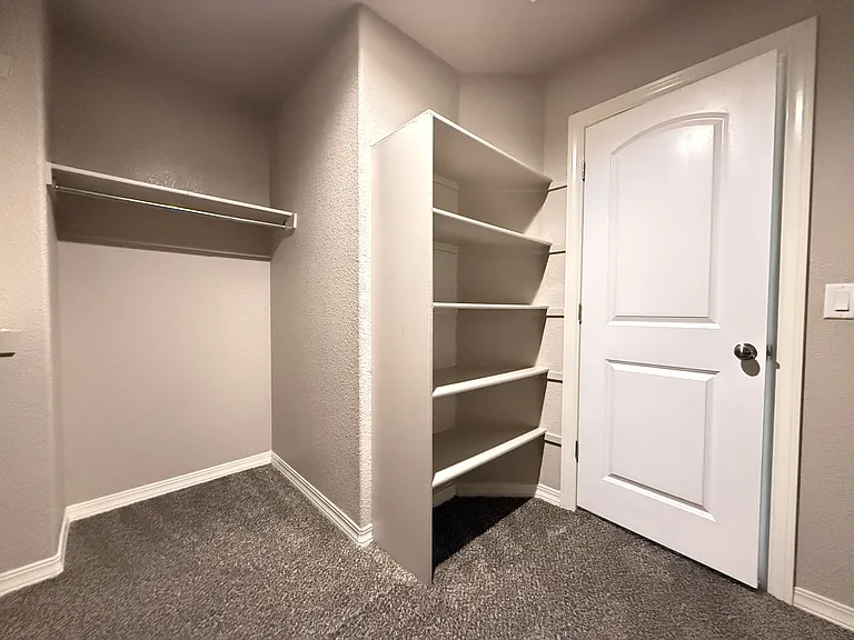 1028 Flyer Pl — Photo 44