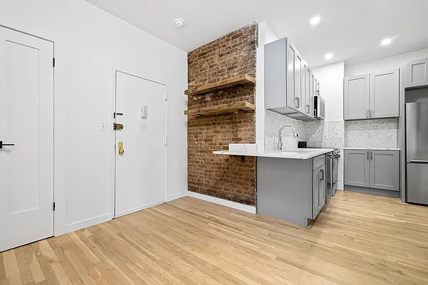 Rented by J PRESTON AND ASSOCIATES INC | media 1