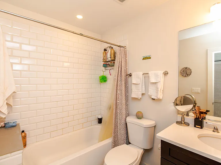 1716 N. North Park — Photo 17