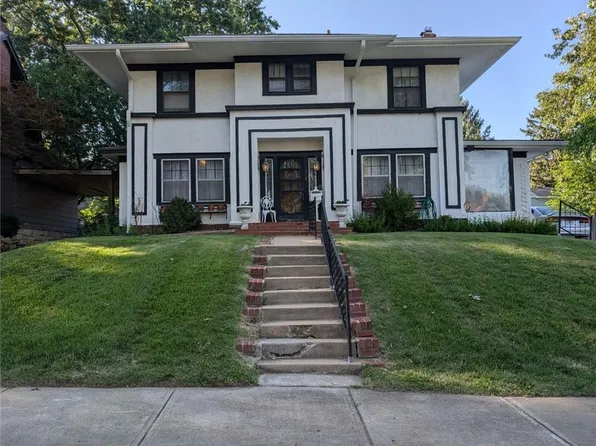 212 E 68th St, Kansas City, MO 64113