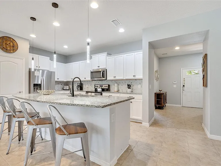 8827 Geneve Ct — Photo 14