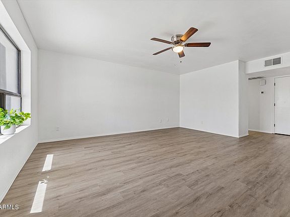 3rd image of 11009 N 114TH Drive