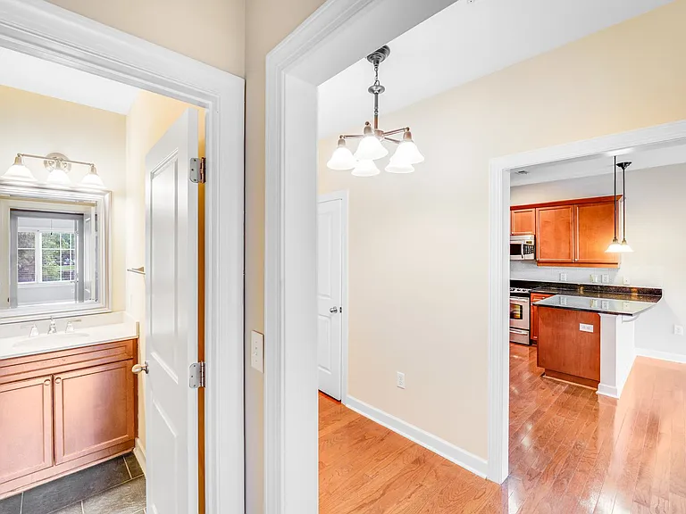 1903 Kenilworth Ave #109 — Photo 17