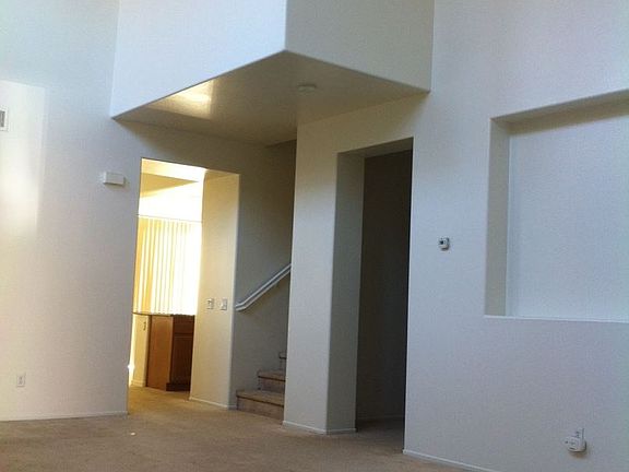 3rd image of 15045 Bluffside Ln
